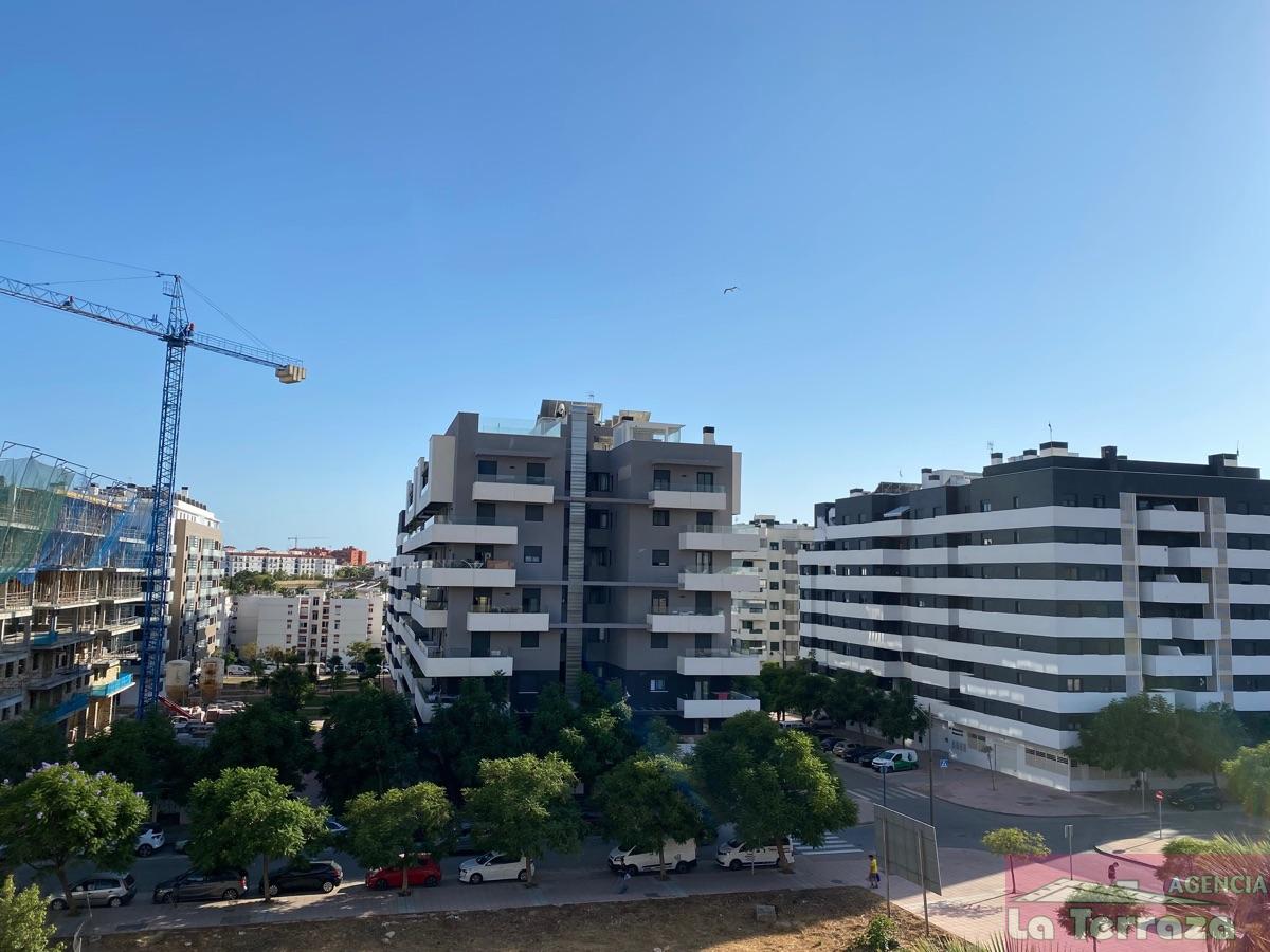 Venta de piso en Estepona