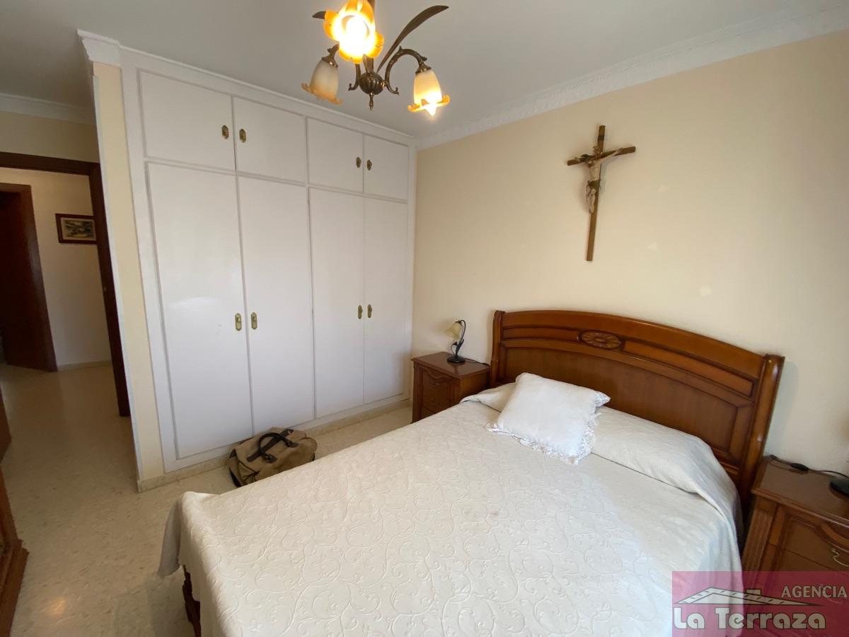 Venta de piso en Estepona