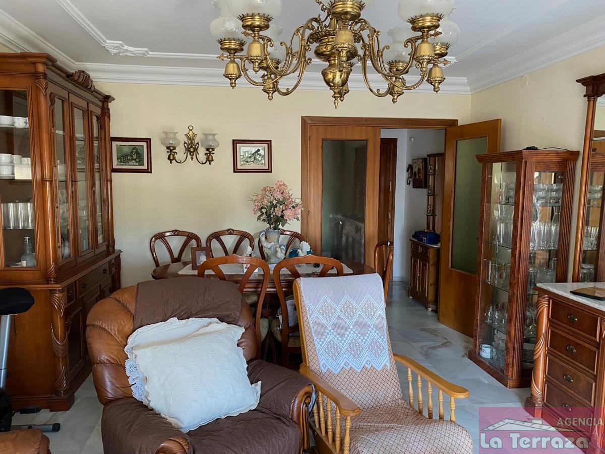 Venta de piso en Estepona