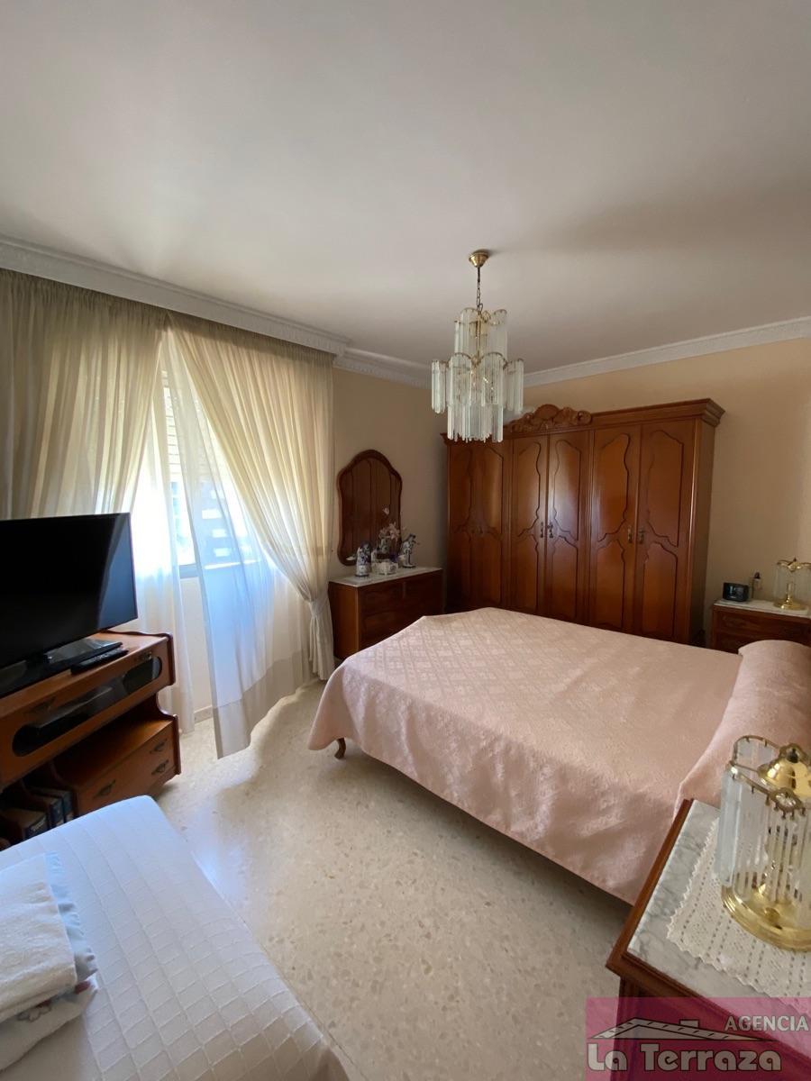 Venta de piso en Estepona