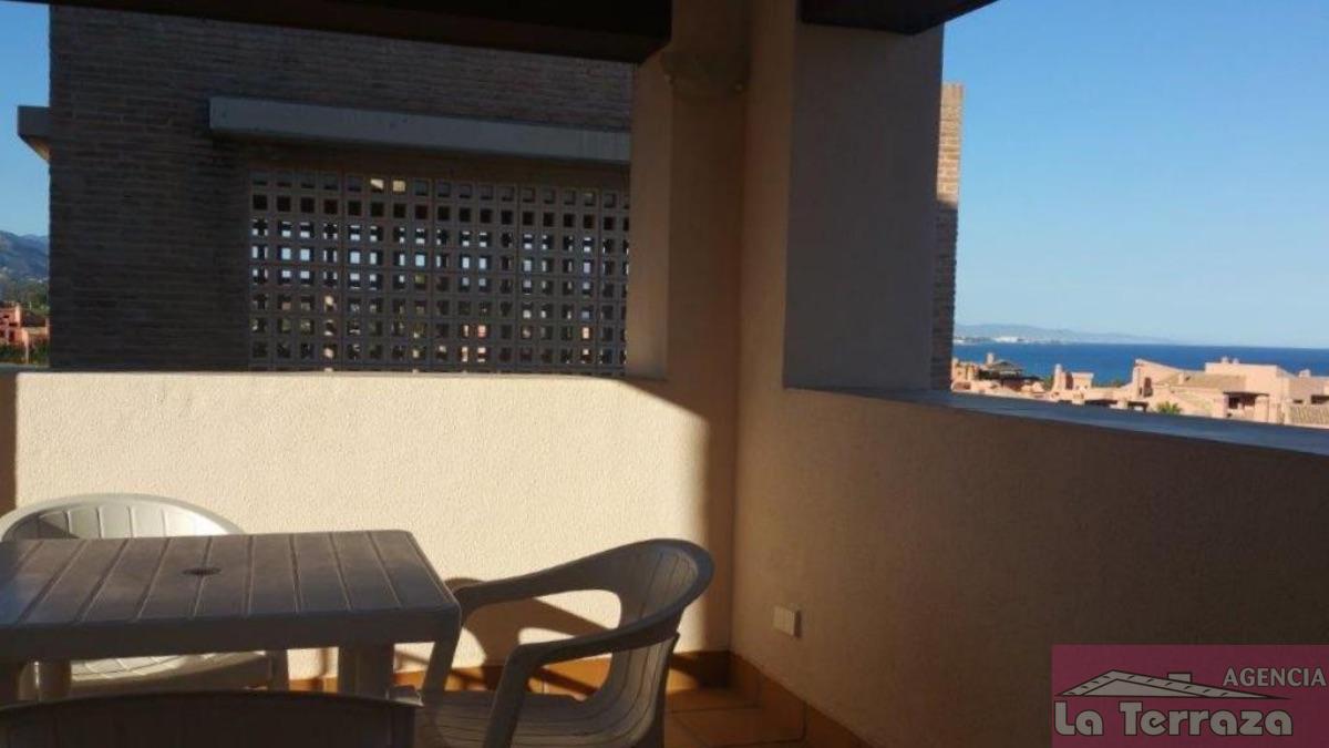 Til salg fra penthouse i Estepona