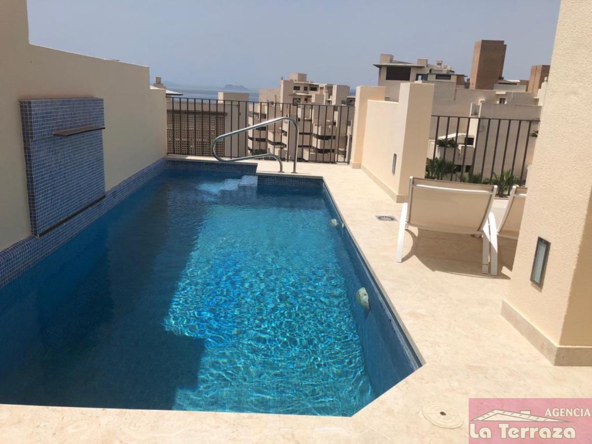 Til salg fra penthouse i Estepona