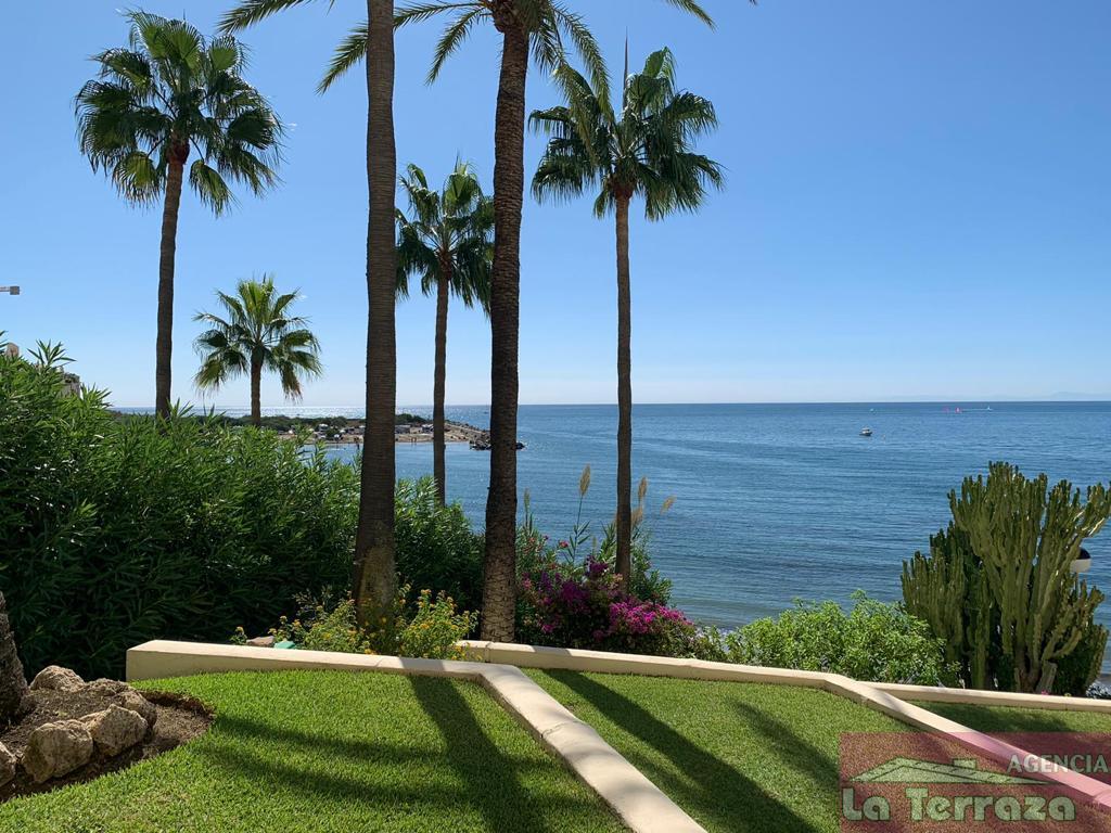 For sale of apartment in Estepona