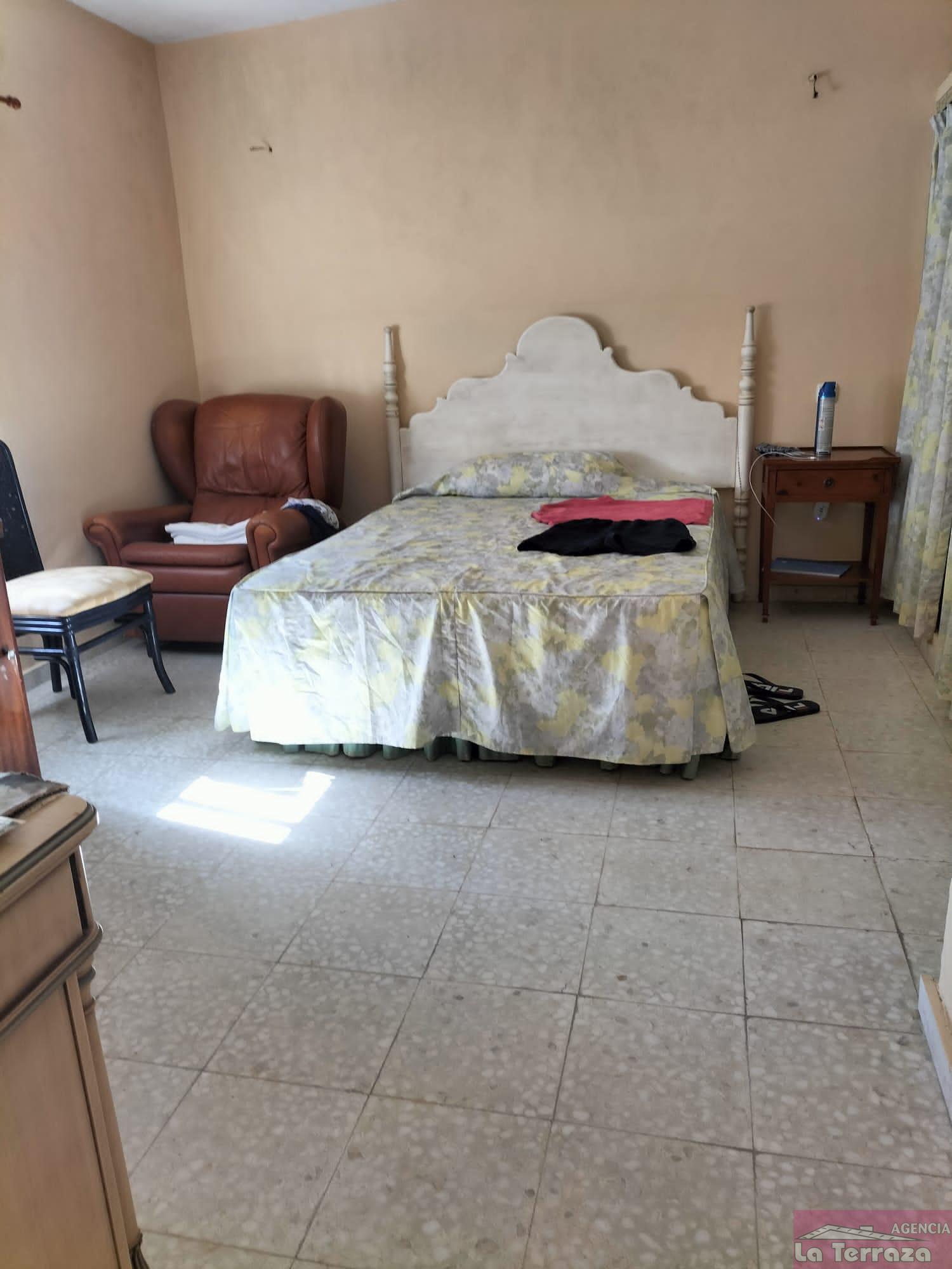 Zu verkaufen von chalet in
 Estepona