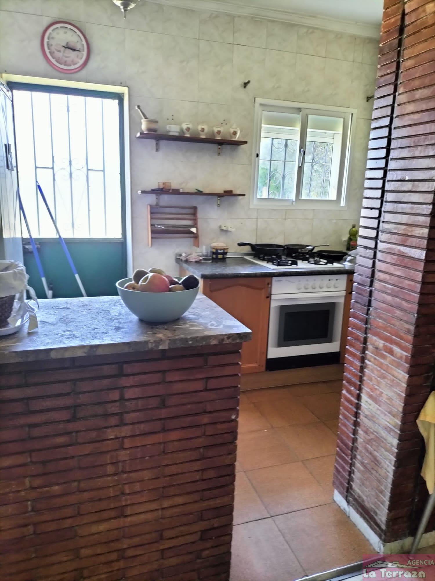 Zu verkaufen von chalet in
 Estepona
