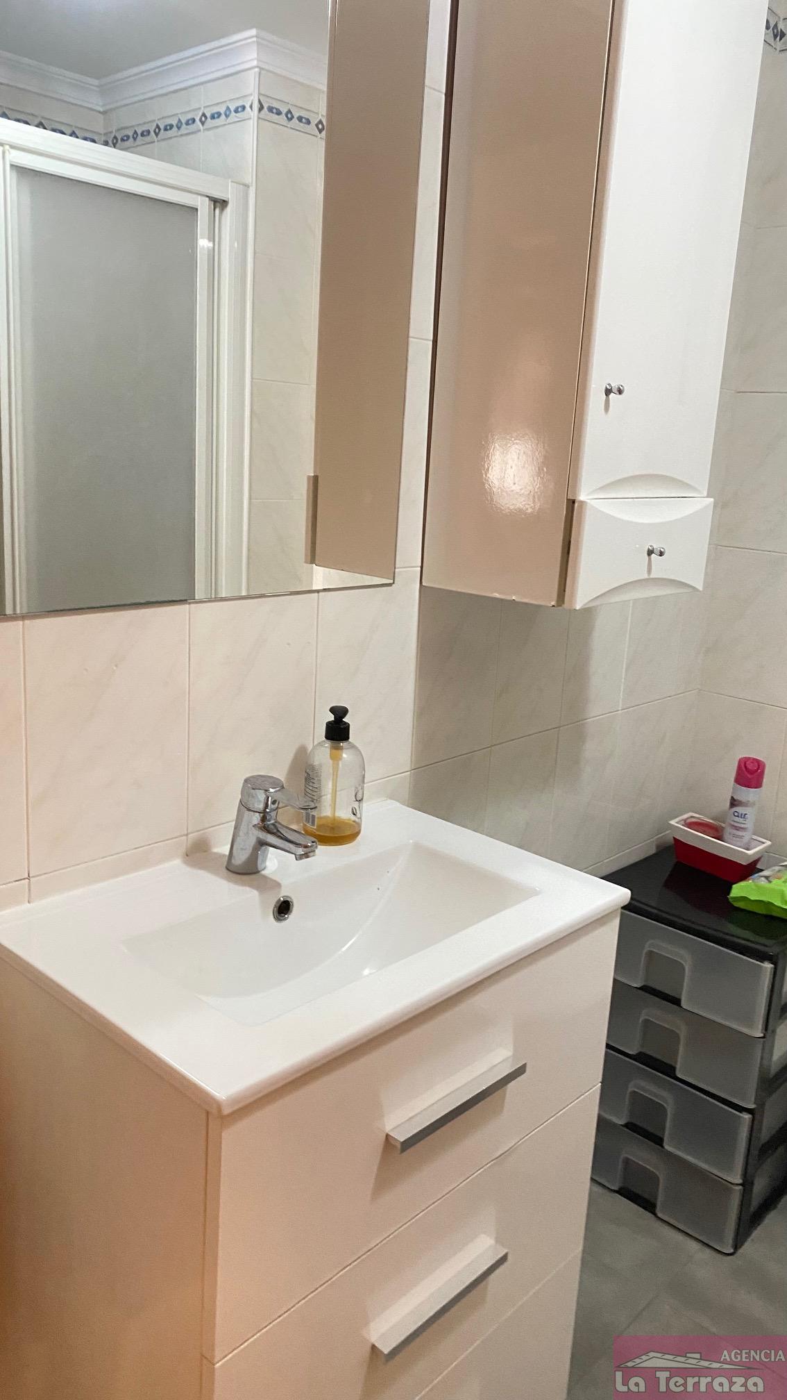 Venta de piso en Estepona