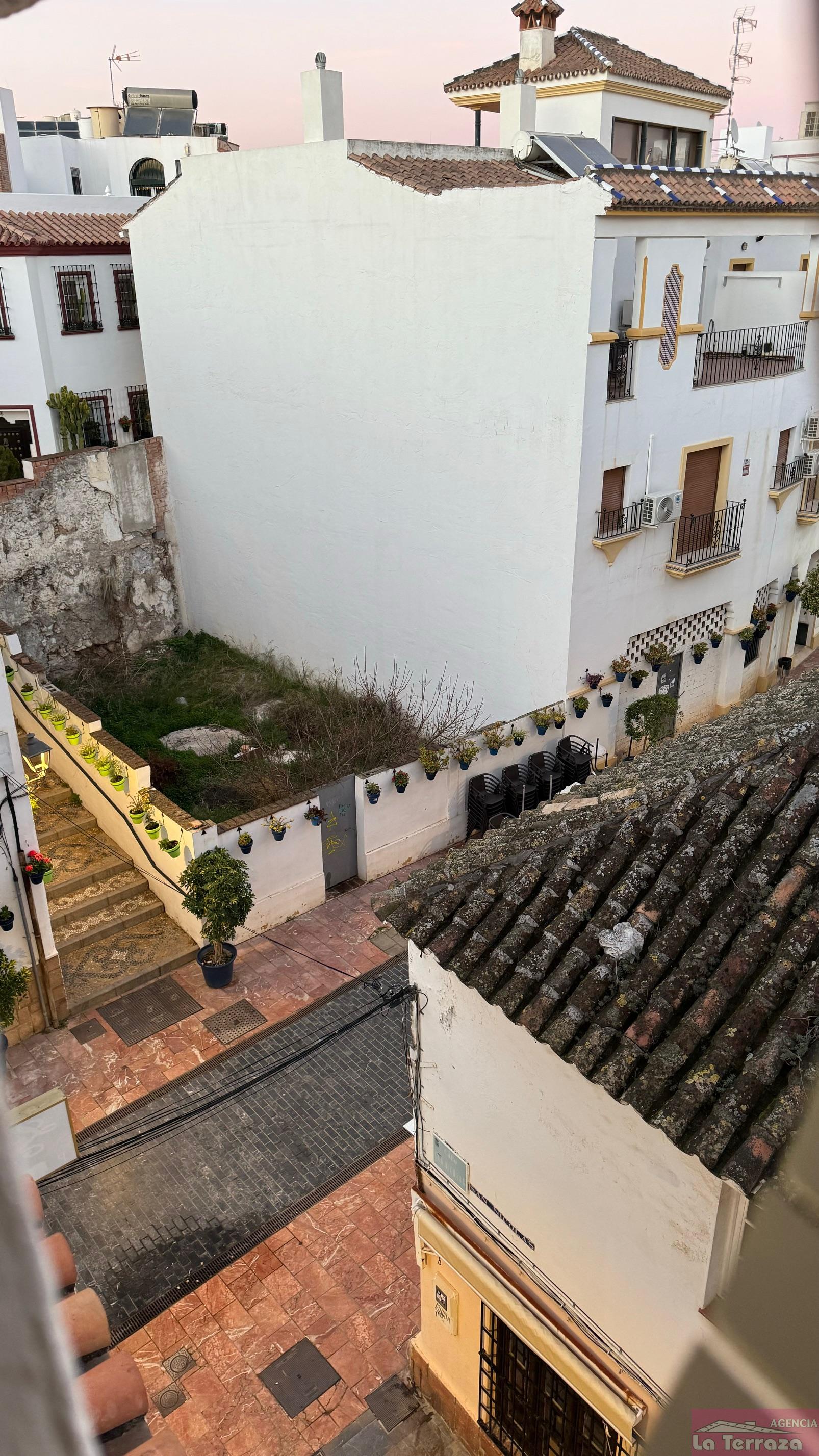 Salgai  apartamentu  Estepona