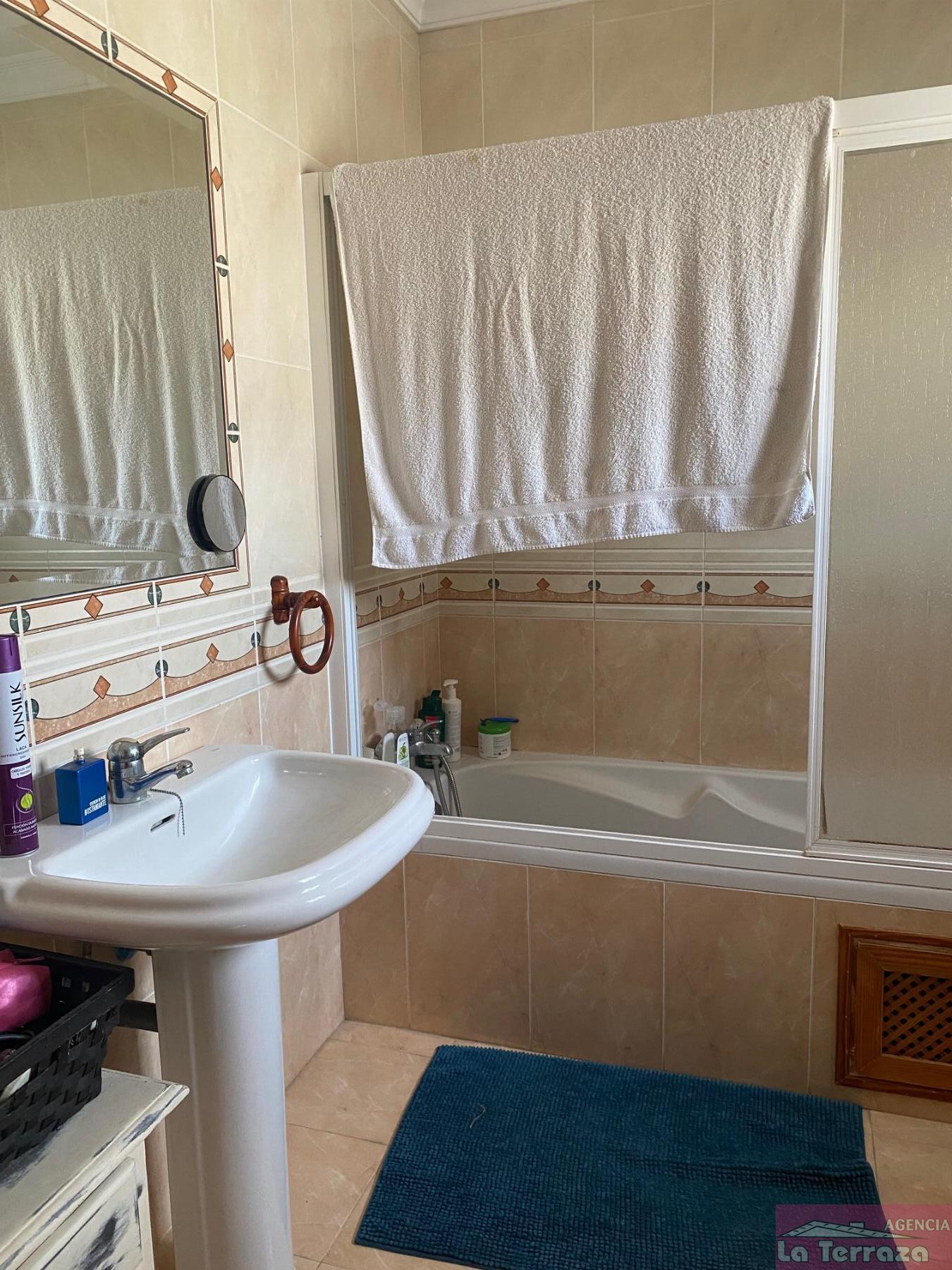 For sale of house in Estepona