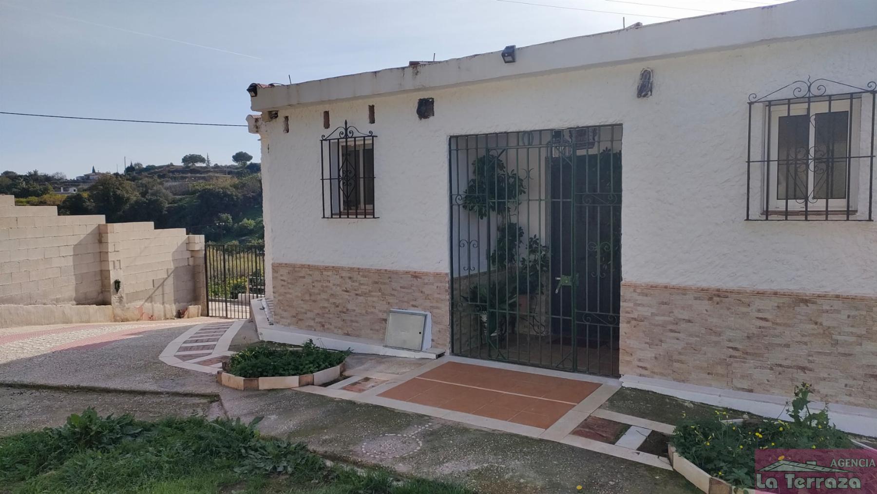 For sale of house in Estepona
