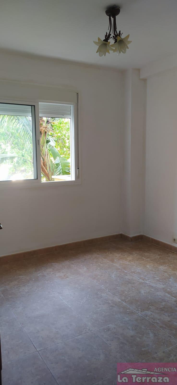 For sale of flat in Estepona