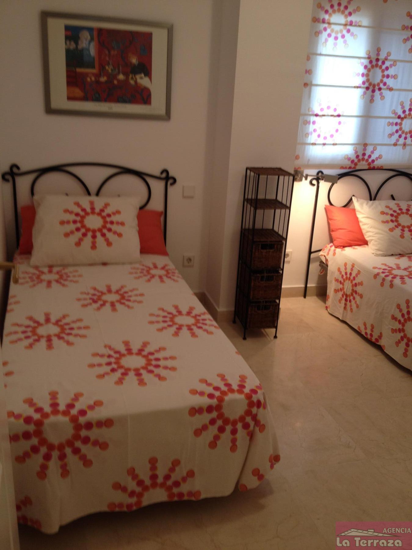 Til salg fra etage i San Luis de Sabinillas