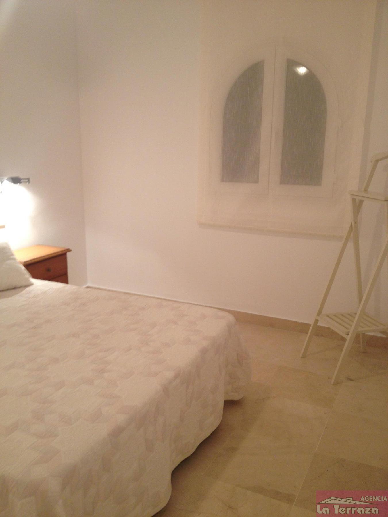 Til salg fra etage i San Luis de Sabinillas