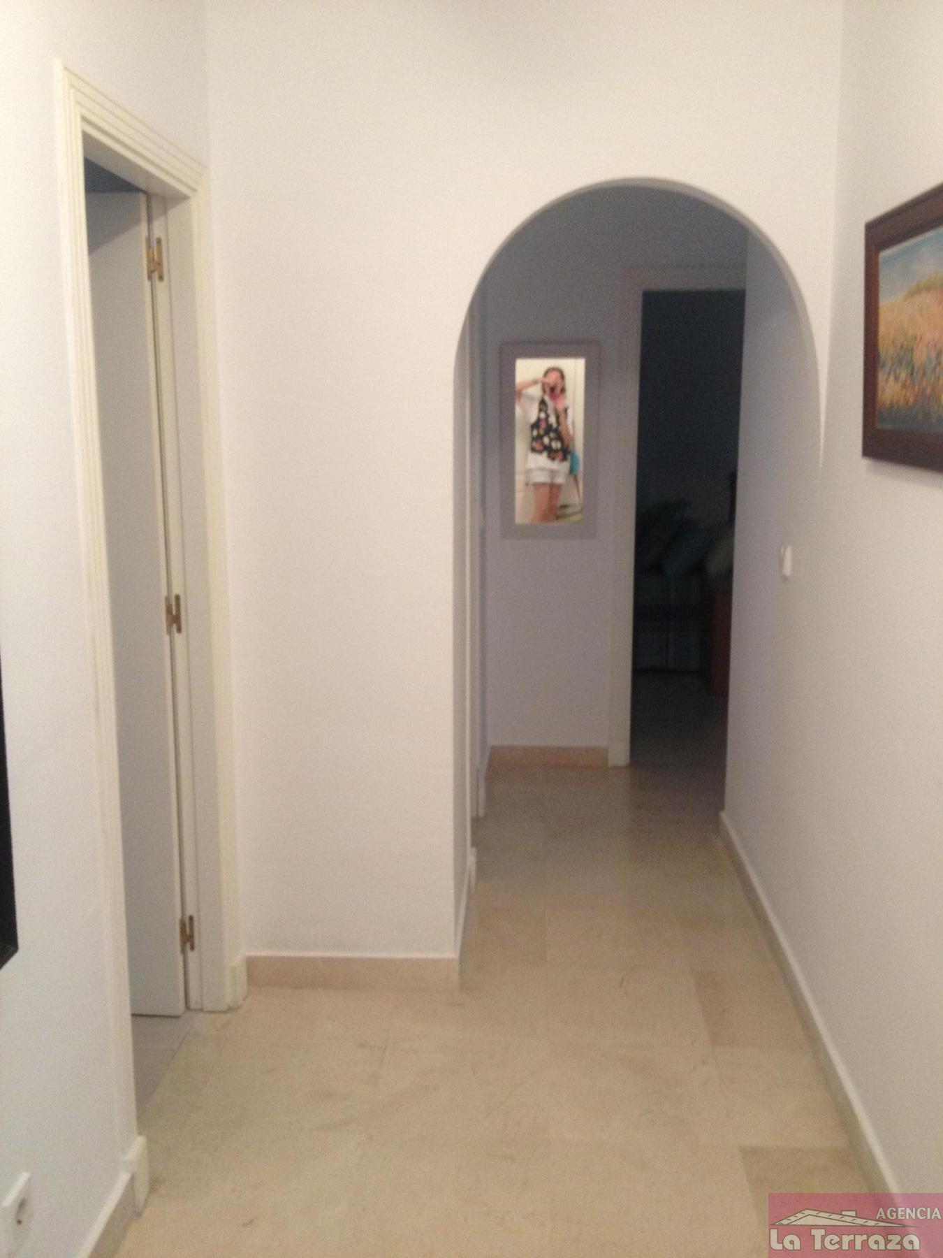 Til salg fra etage i San Luis de Sabinillas