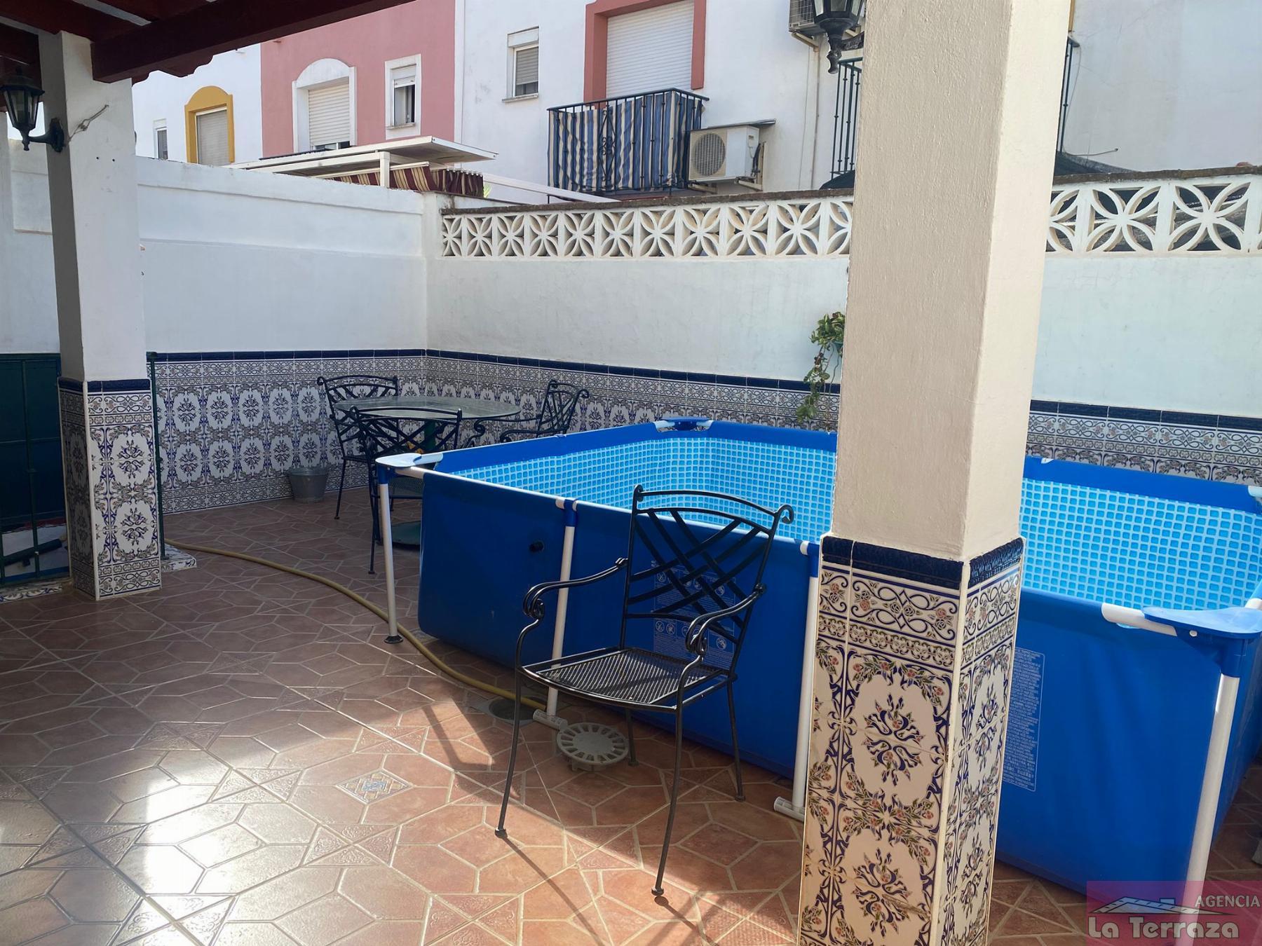 Myynti
 from
 talo
 sisään

 Estepona