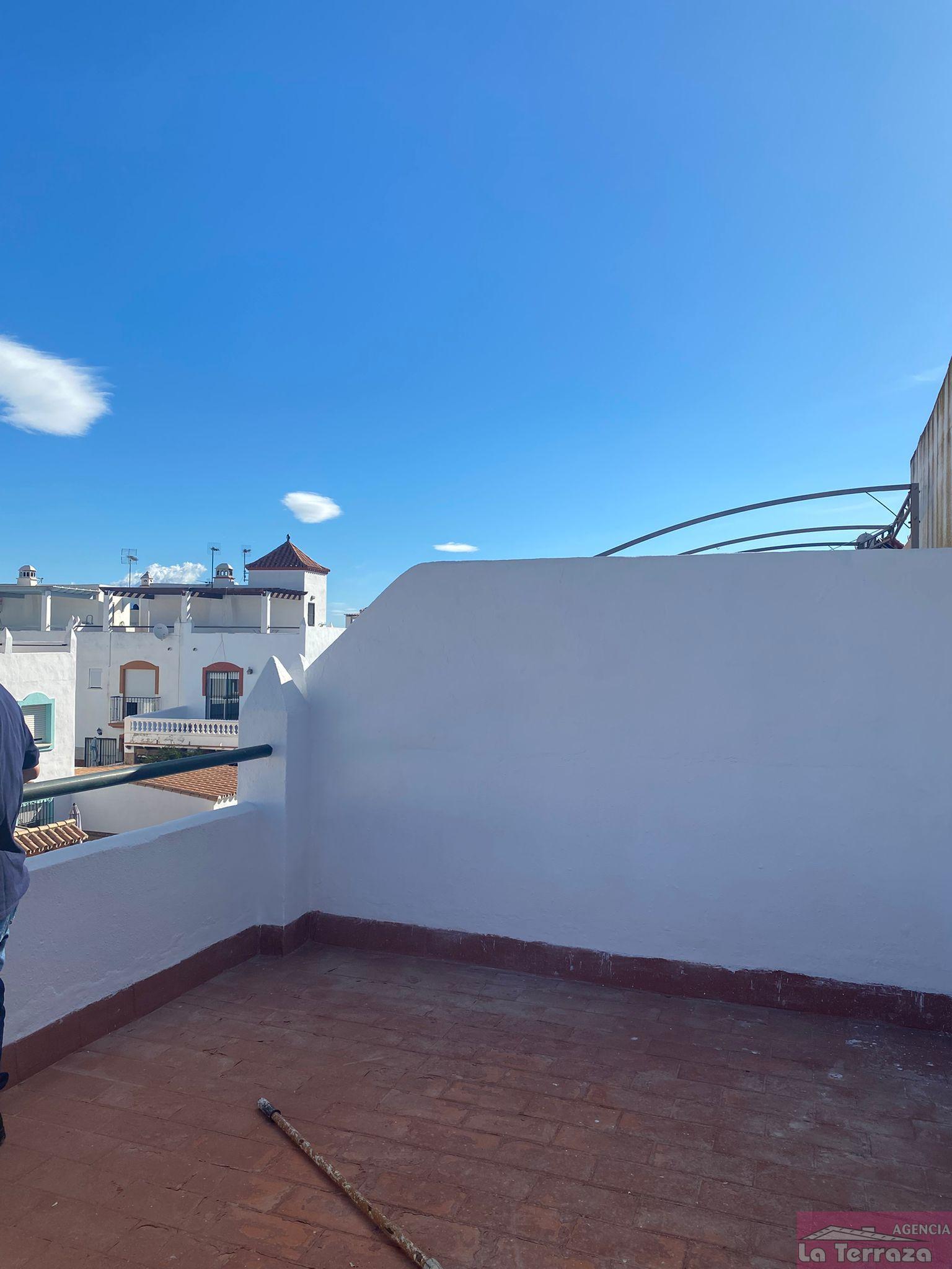 Myynti
 from
 talo
 sisään

 Estepona