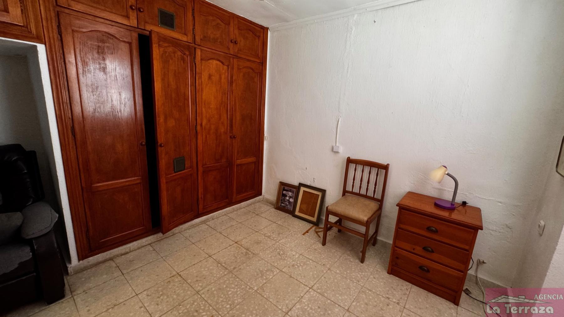 Продажа от

 Домa на Estepona