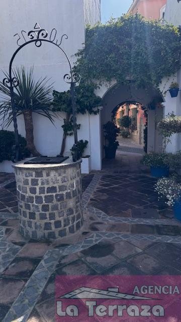 Продажа от

 Домa на Estepona