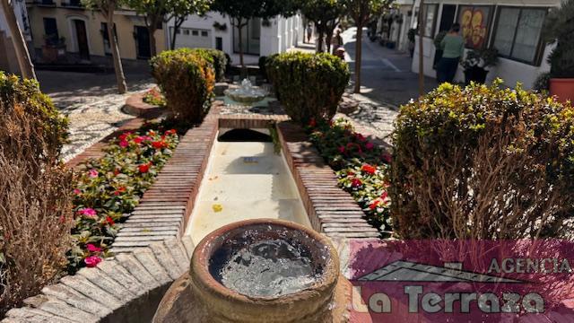 Продажа от

 Домa на Estepona