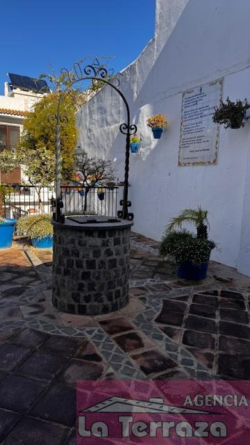 Продажа от

 Домa на Estepona