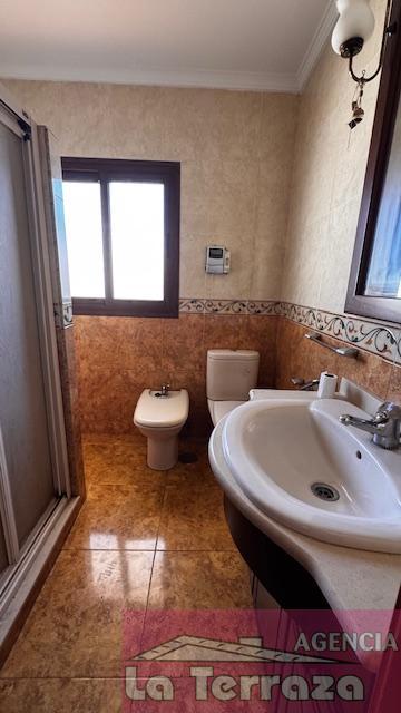 Продажа от

 Домa на Estepona