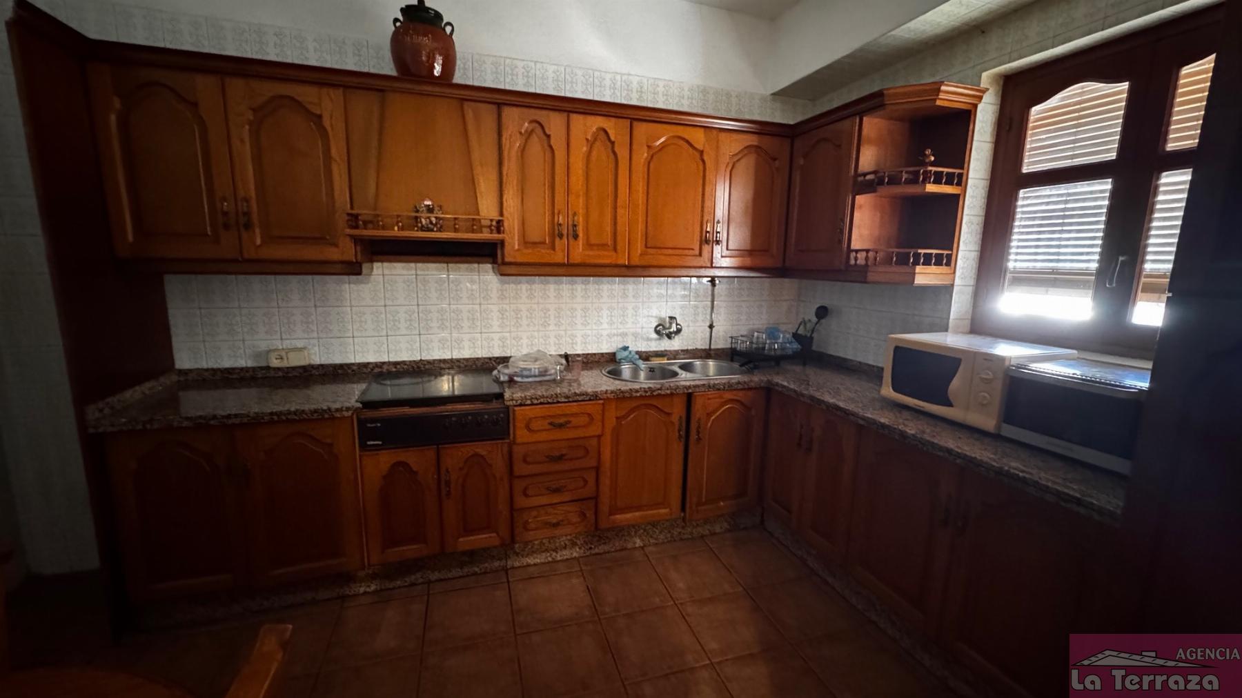 Продажа от

 Домa на Estepona