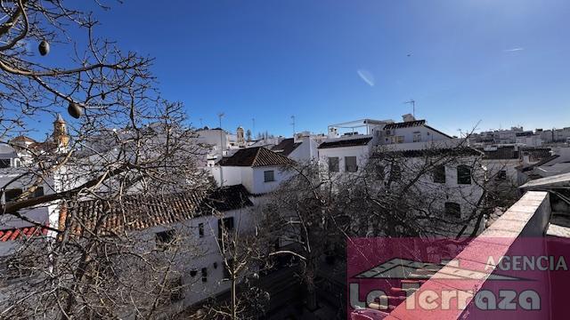 Продажа от

 Домa на Estepona