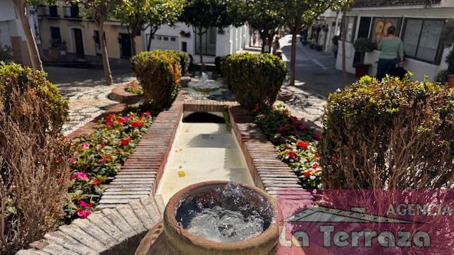 Продажа от

 Домa на Estepona