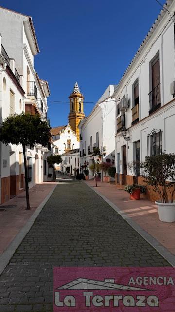 Verkoop van duplex appartement in Estepona