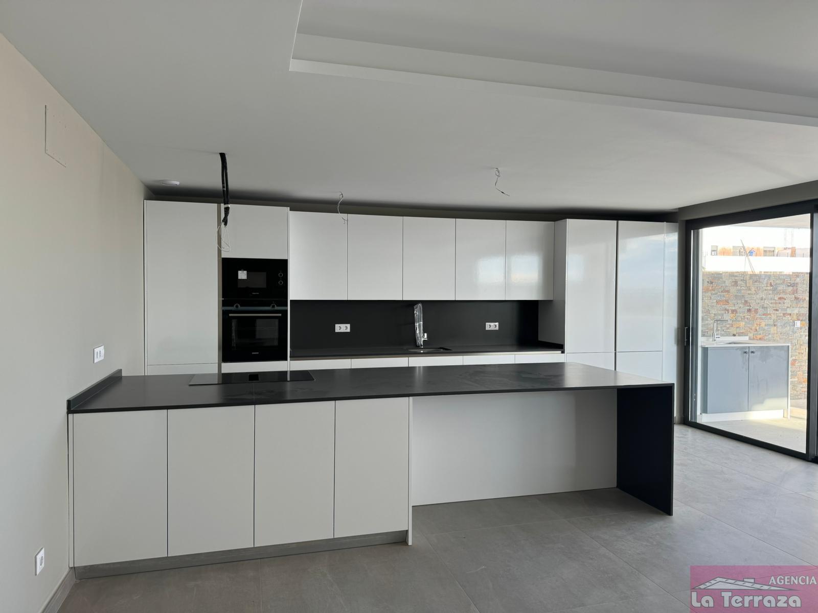 Venta de piso en Estepona