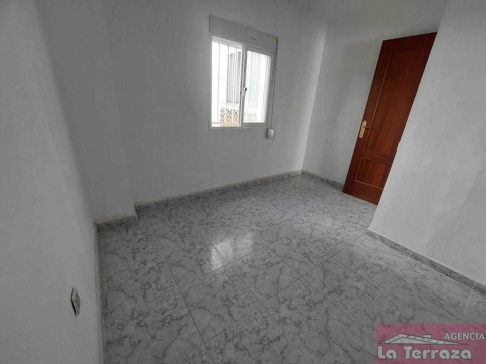Venta de piso en Estepona