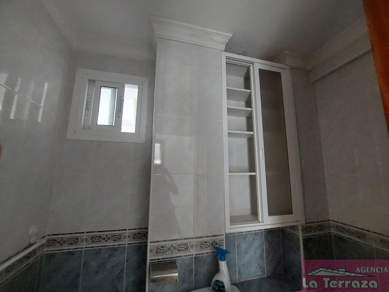Venta de piso en Estepona