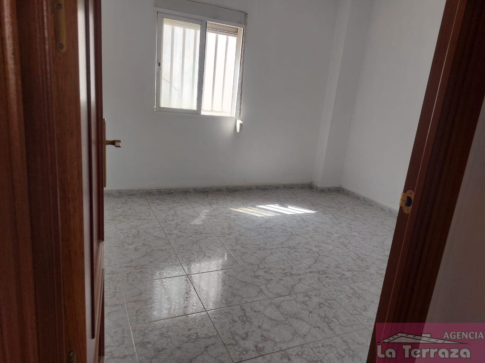 Venta de piso en Estepona