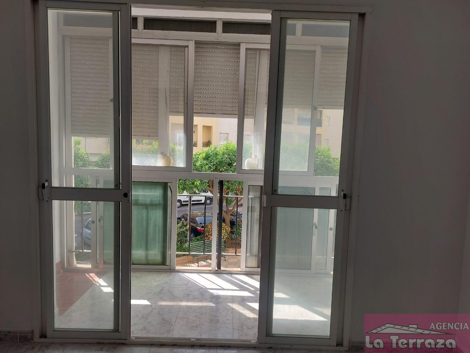 Venta de piso en Estepona