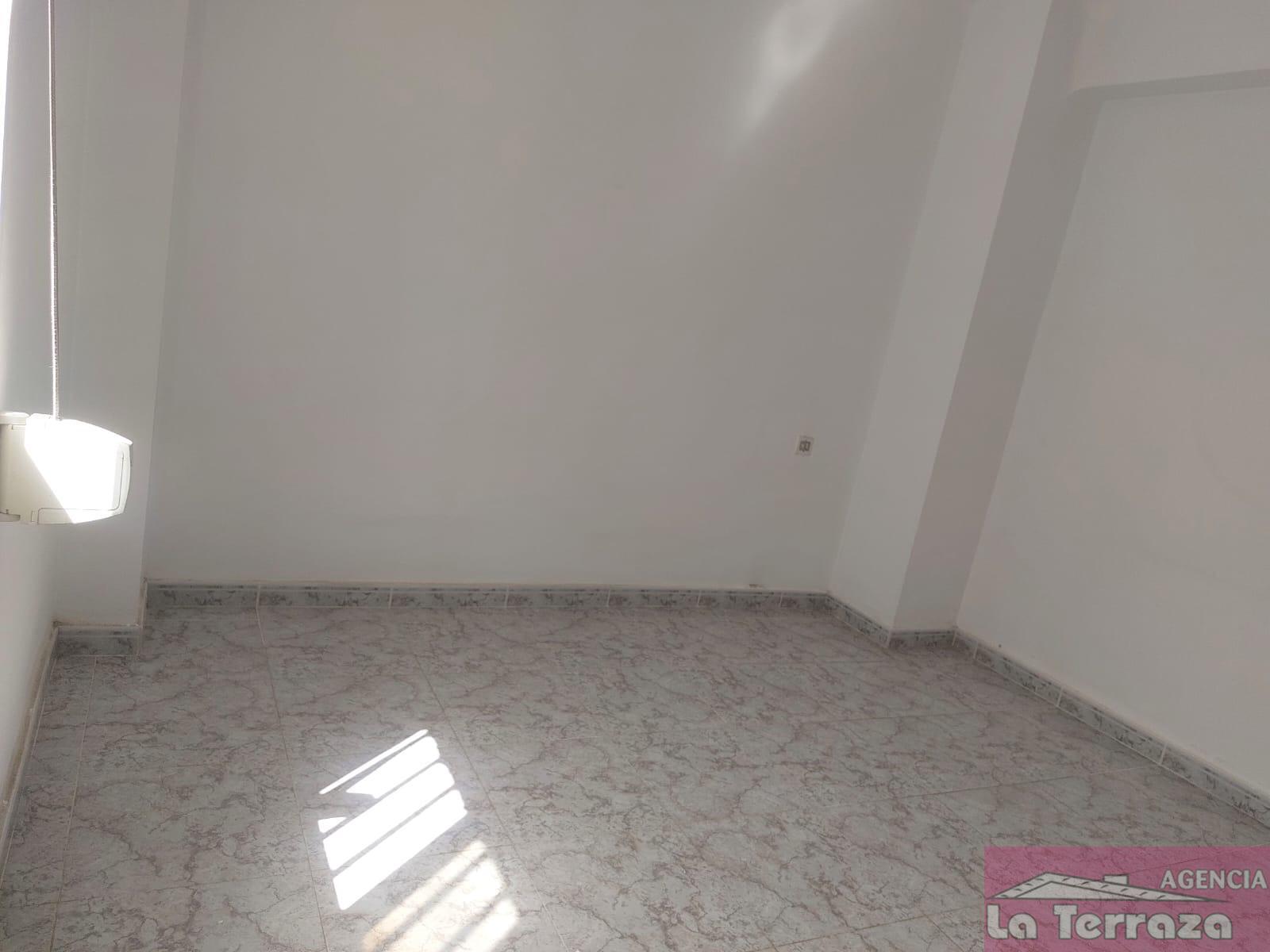 Venta de piso en Estepona