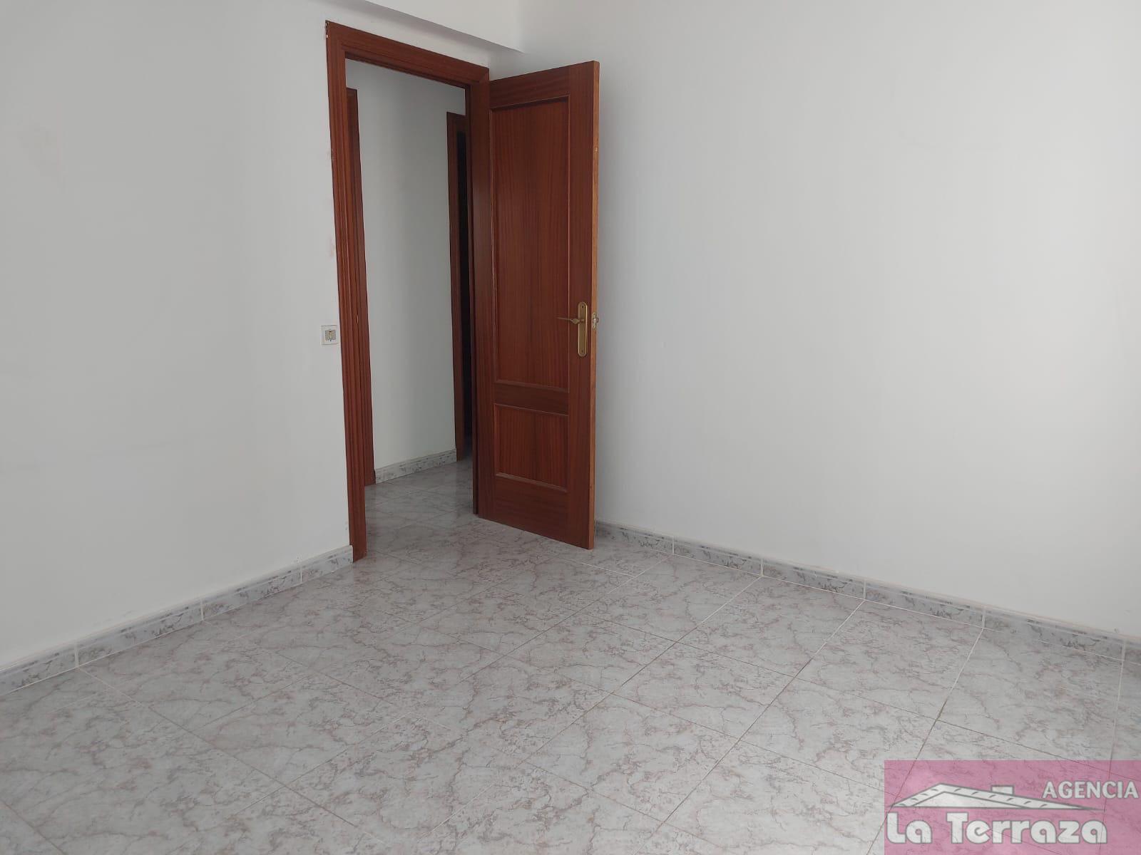 Venta de piso en Estepona