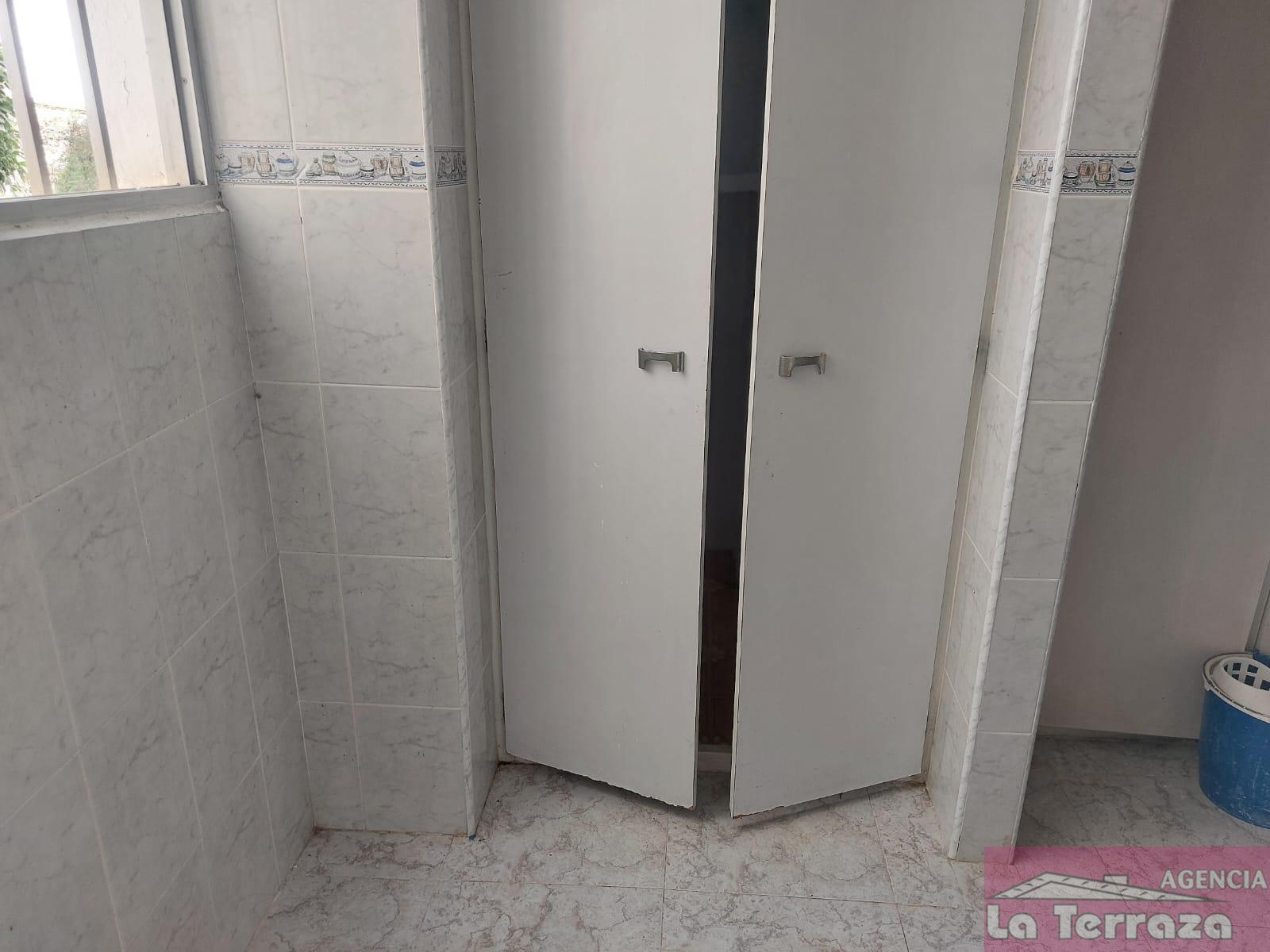 Venta de piso en Estepona