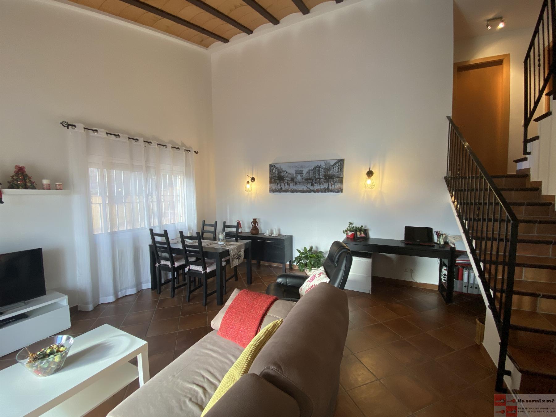 For sale of house in Vallbona d Anoia