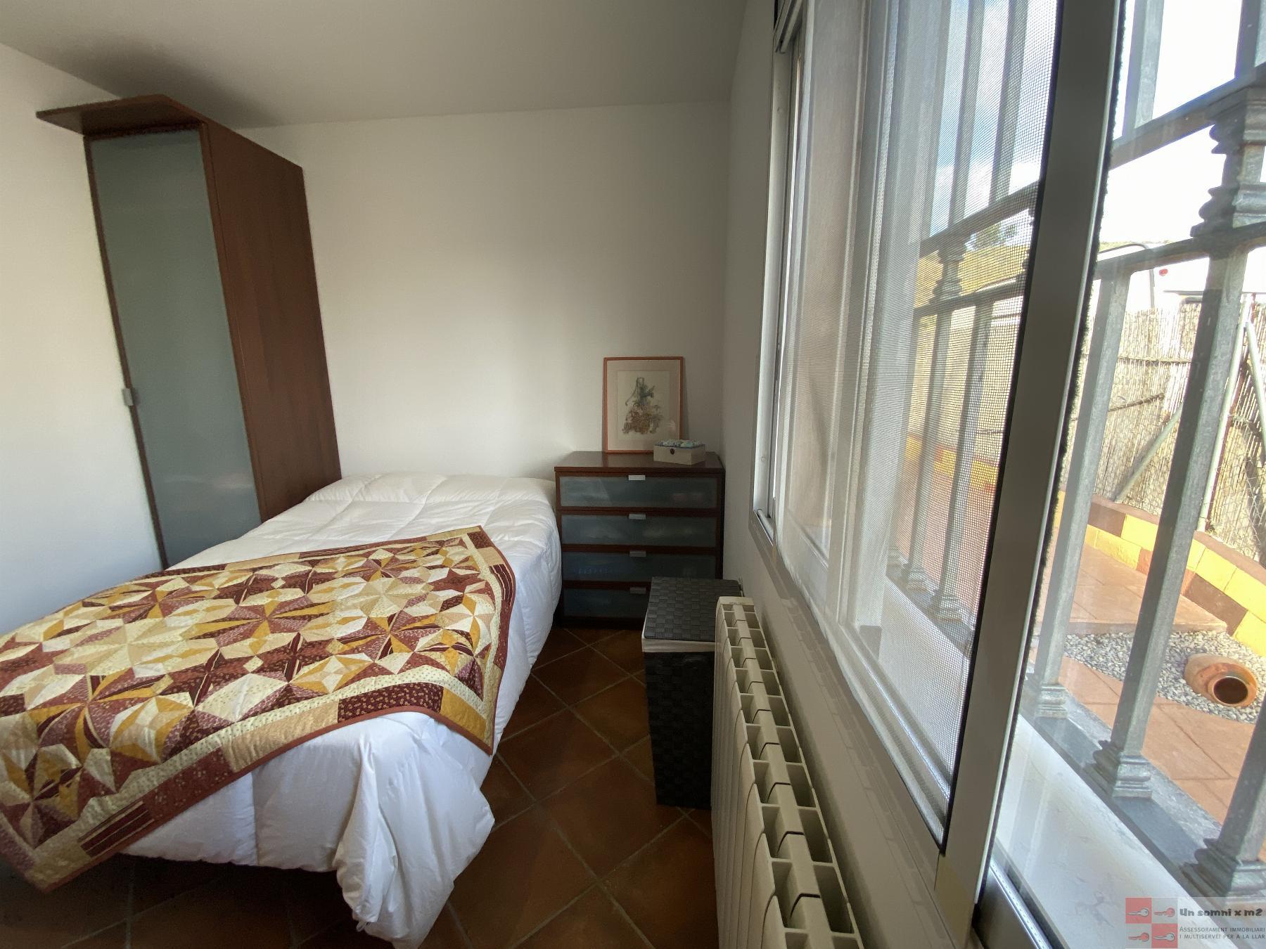 For sale of house in Vallbona d Anoia