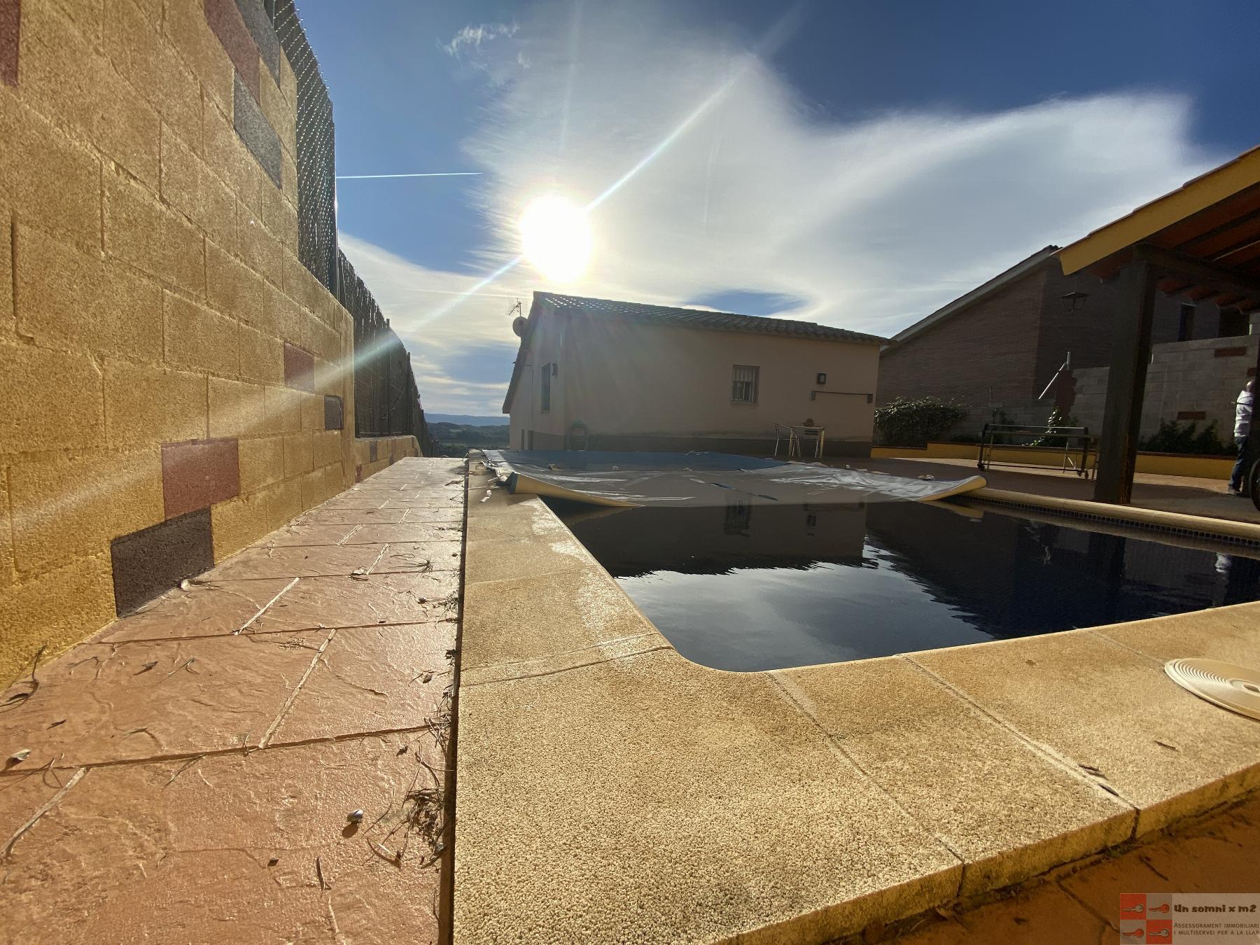 For sale of house in Vallbona d Anoia