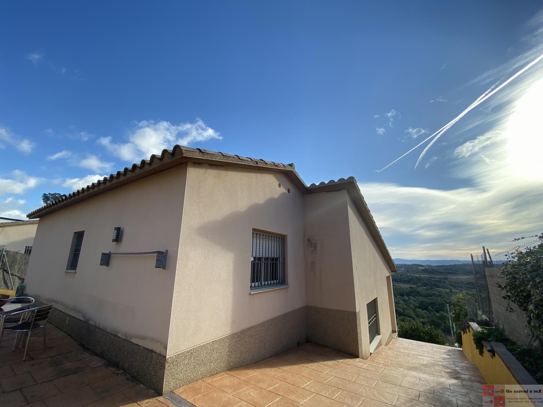 For sale of house in Vallbona d Anoia