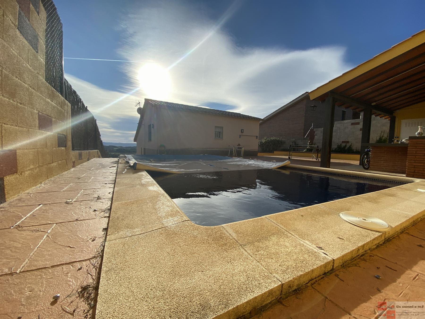 For sale of house in Vallbona d Anoia