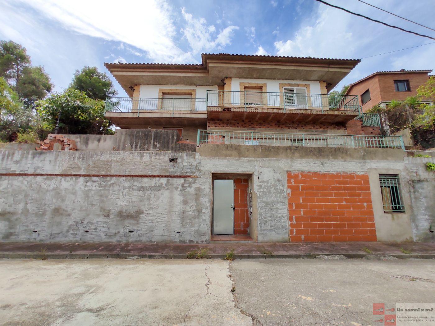 For sale of house in Piera