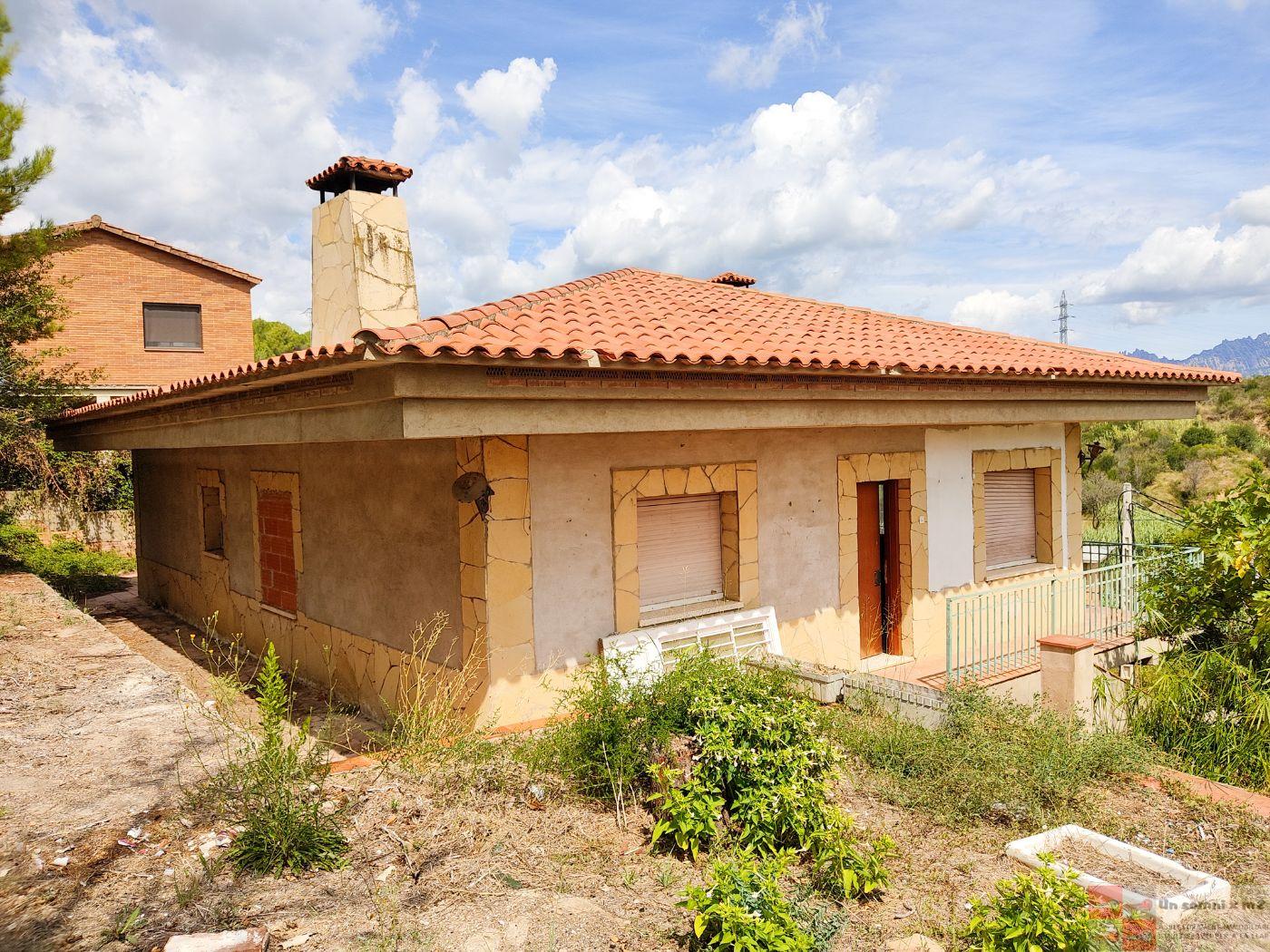 For sale of house in Piera