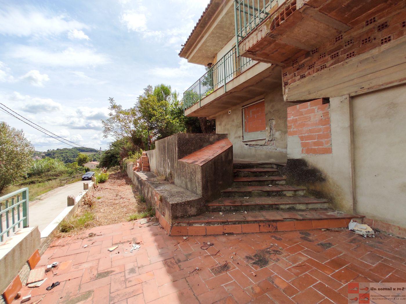 For sale of house in Piera