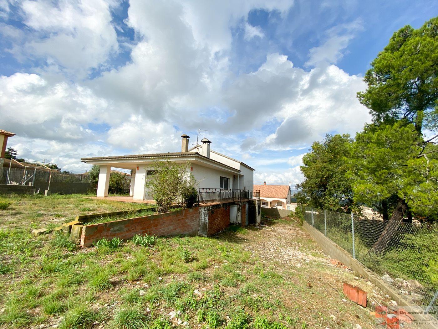 Venta de casa en La Torre de Claramunt