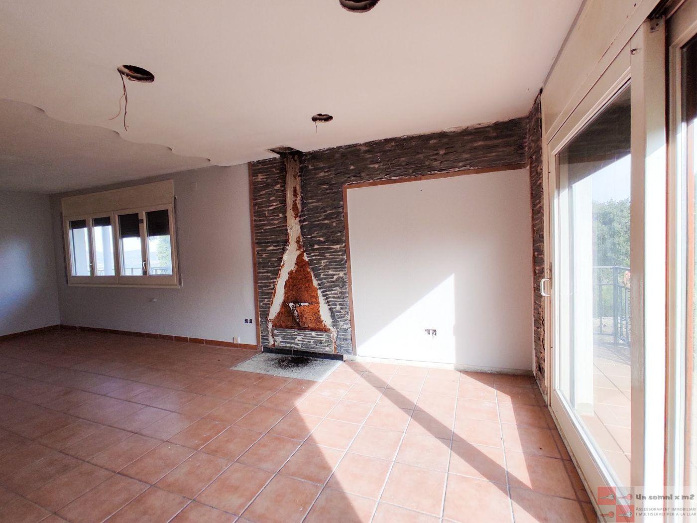 For sale of house in La Torre de Claramunt