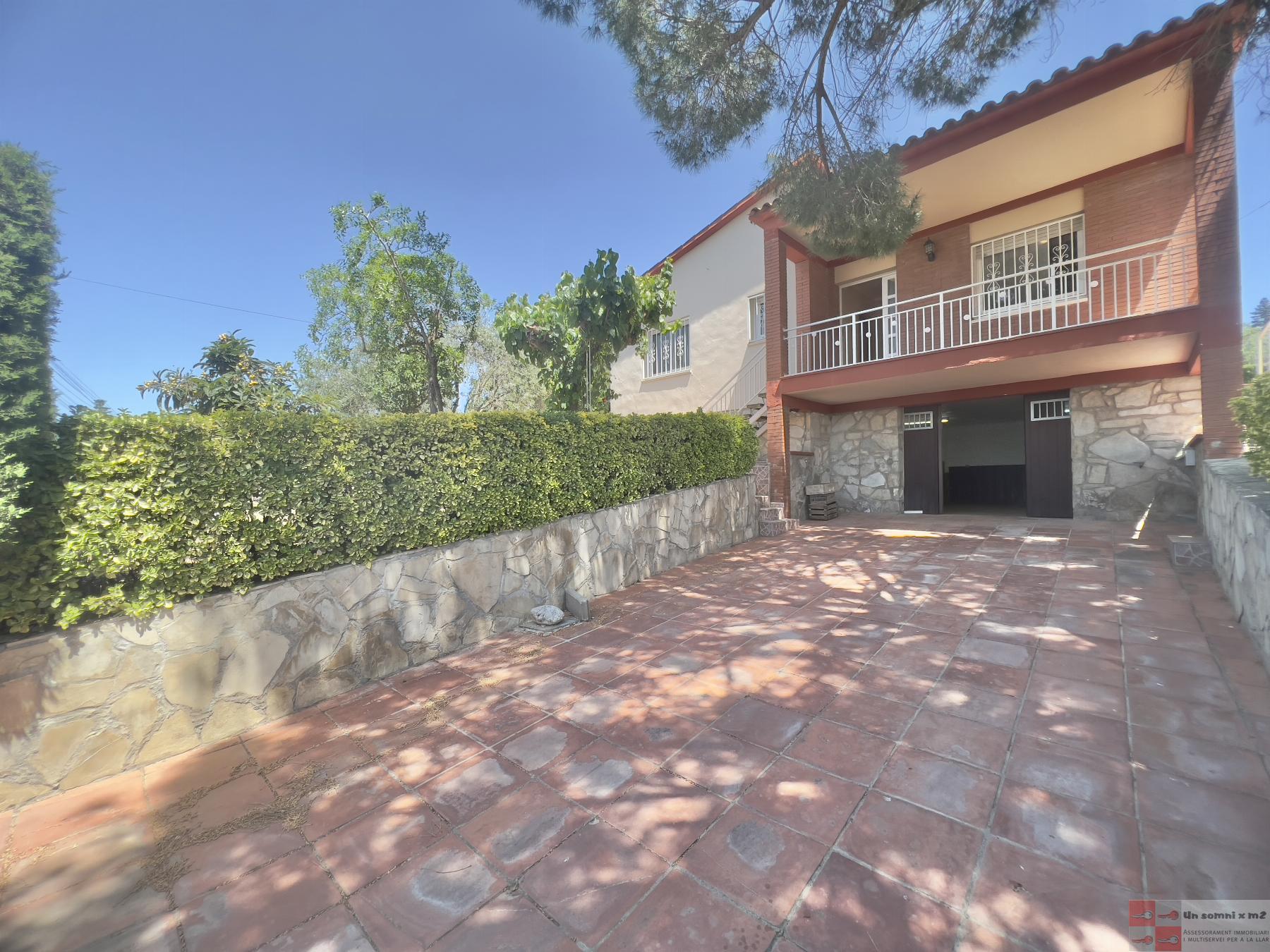 For sale of house in Piera