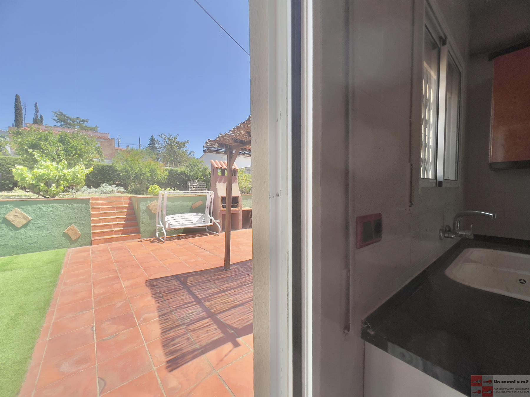 For sale of house in Piera