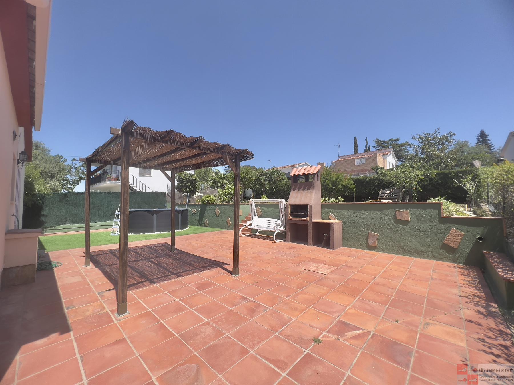 For sale of house in Piera