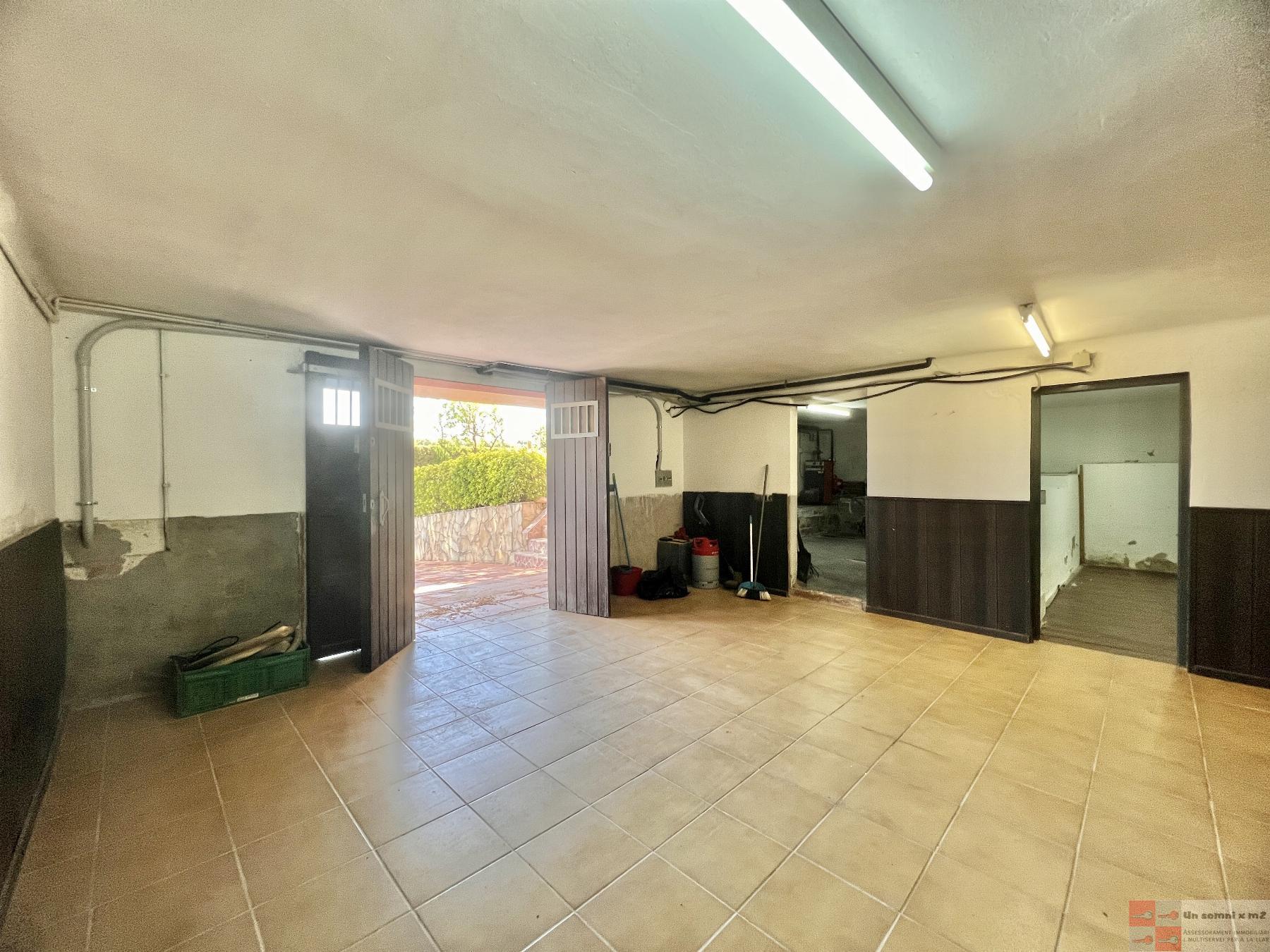 For sale of house in Piera